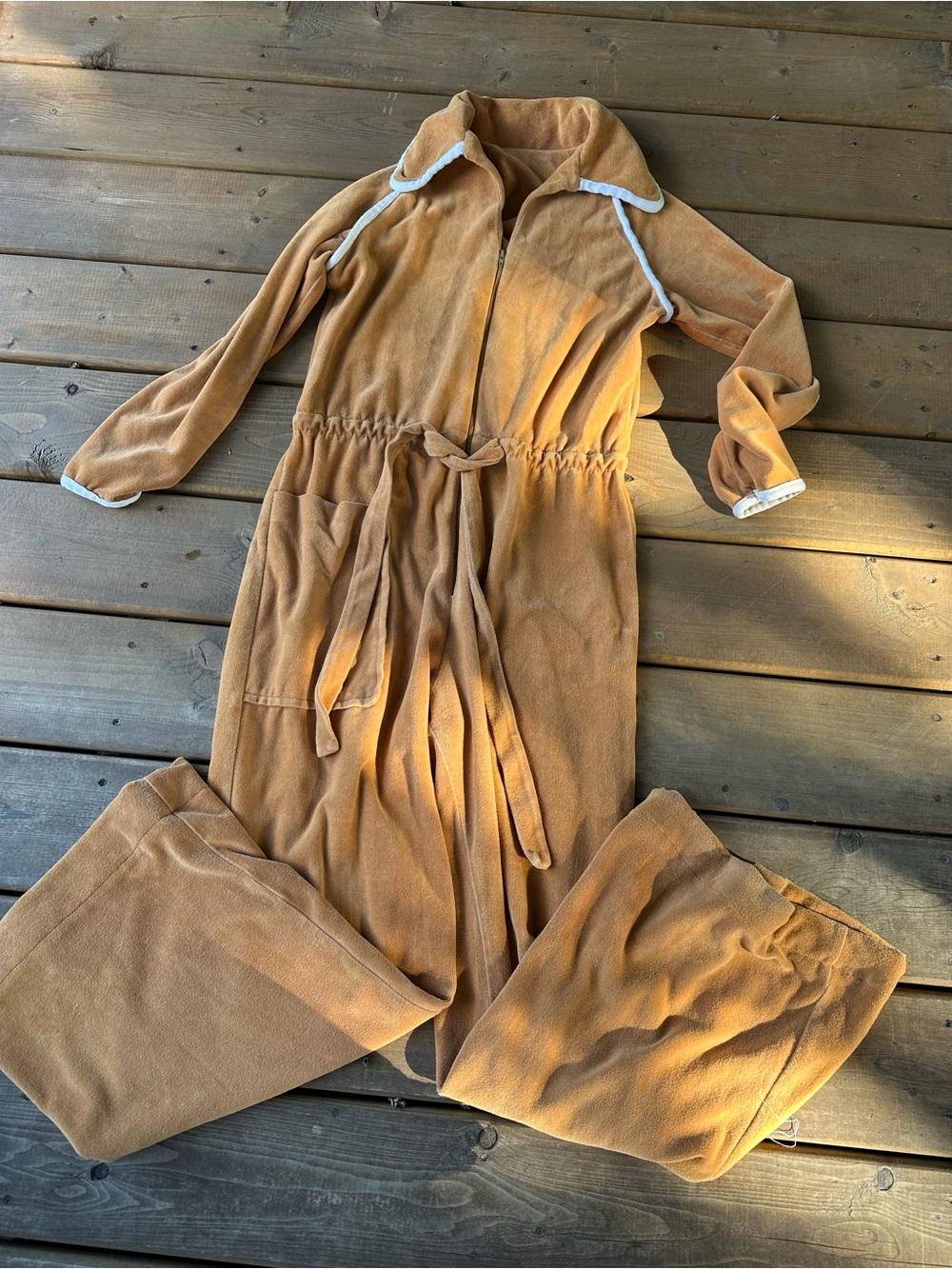 Vintage 1970s velour jumpsuit - Picture 4 of 7